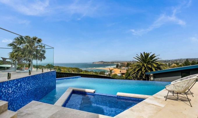 Mona Vale House | Hillcrest Ave · Soak in Panaromic Ocean Views from Luxury Home