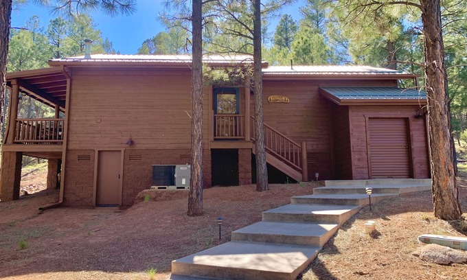 Show Low Cabin | Hillside Hideaway Cabin with a Relaxing View of the Pines! Near Hiking & Lakes!