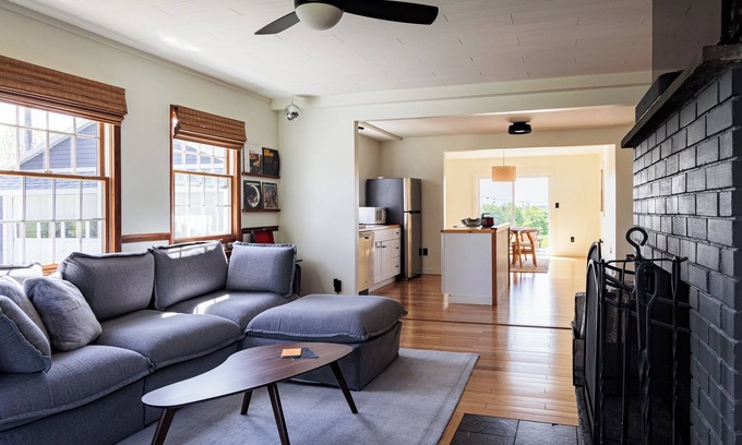 Livingston Manor House | Hilltop Retreat with Hot Tub in Livingston Manor