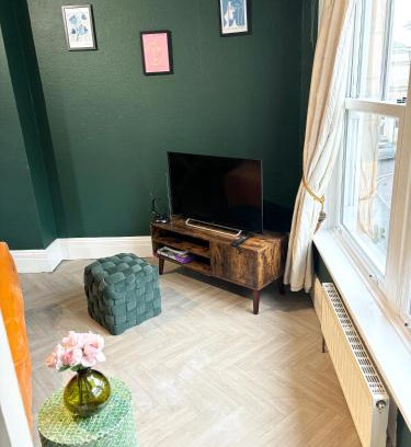Malvern Apartment | Hilltop View