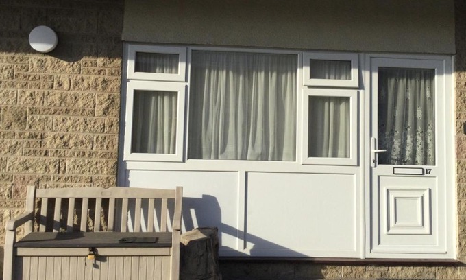 Brean Apartment | Hillview
