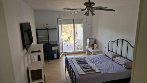 Castillo de Sabinillas Apartment | HillView Rooms in Manilva