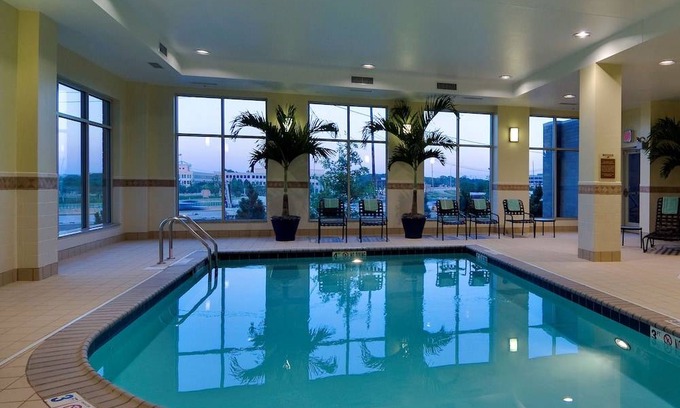 Lake Forest Hotel | Hilton Garden Inn Lake Forest Mettawa