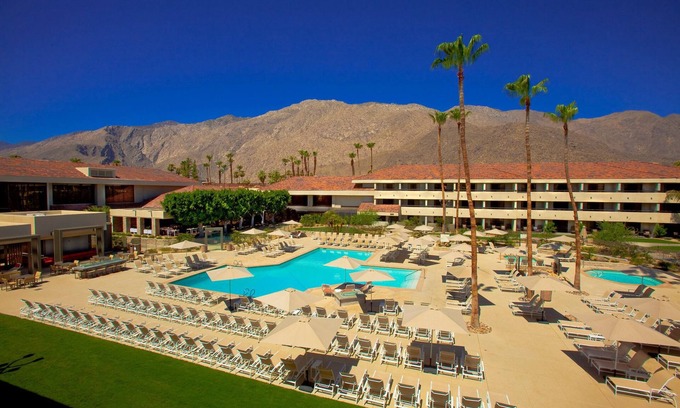 Downtown Palm Springs Resort | Hilton Palm Springs Resort