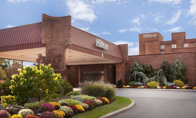 Cedar Knolls Hotel | Hilton Parsippany