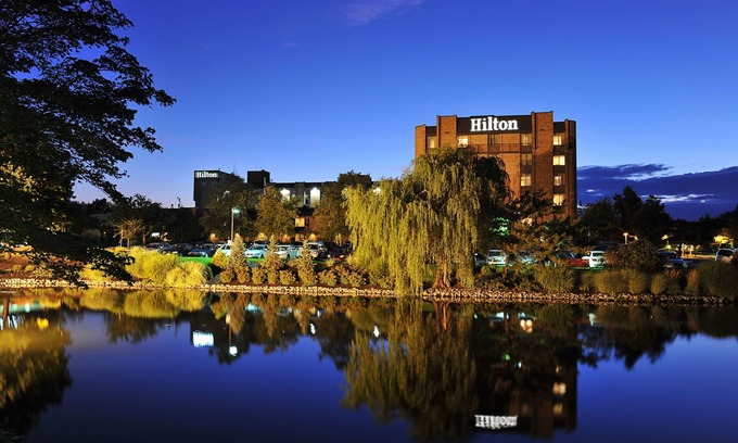Cedar Knolls Hotel | Hilton Parsippany
