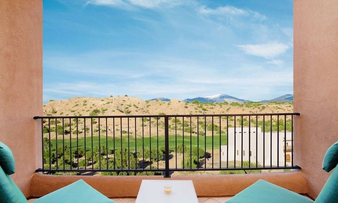 Nambe Pueblo Hotel | Hilton Santa Fe Buffalo Thunder