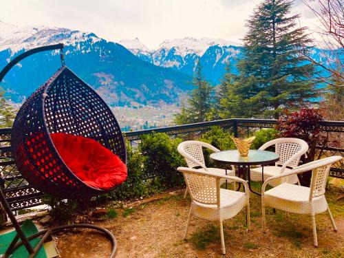 Simsa Village Hotel | Himalayan Nomad Cottage, Manali