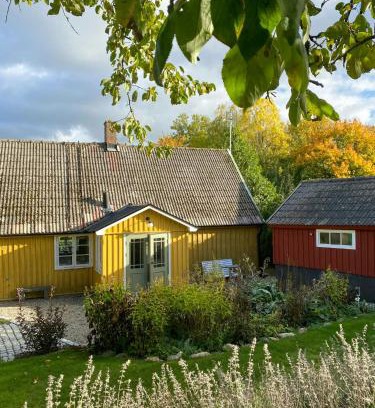 Skane-Tranas House | Historic Cottage In The Heart Of Österlen