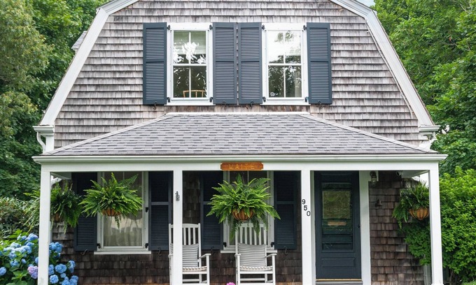 Osterville House | Historic Home in Prime Osterville Village Location: Three bedrooms, Sleeps 6