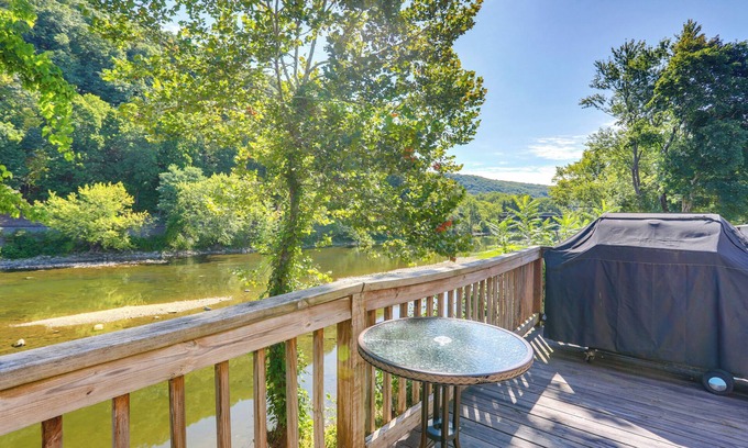 Franklin House | Historic Home on French Creek - 2 Blocks to Dtwn