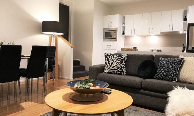 Hobart Central Business District Apartment | Hobart Cityscape
