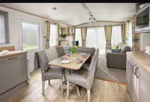 Paignton Resort | Hoburne Devon Bay Luxury 3 bed lodge