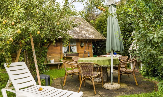 Hinterzarten Apartment | Holiday Apartment 'Loft' with Mountain View, Shared Garden, Balcony & Wi-Fi