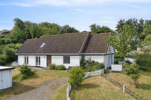 Sandvig Villa | Holiday Bliss In Sandvig With Sea View