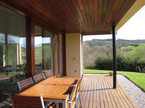 Villaverde de Pontones House | Holiday Home near Santander Beach, cleaning included