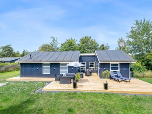 Bøtø By House | Holiday Home Binta - 800m from the sea by Interhome