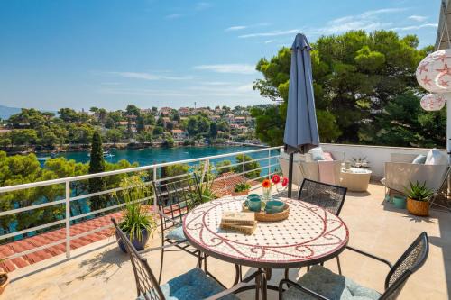 Splitska House | Holiday Home Dora