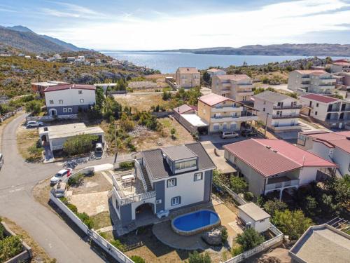 Cesarica House | Holiday Home Golic by Interhome