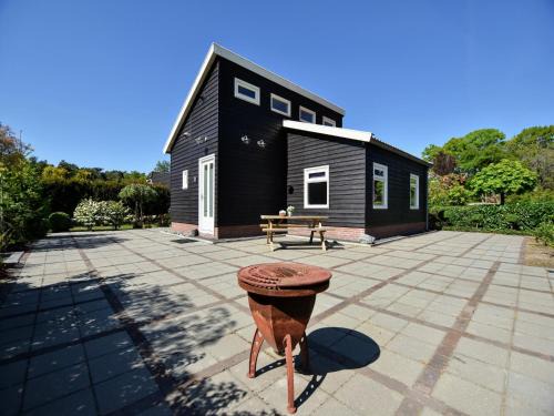 Eerbeek House | Holiday Home in Eerbeek near Veluwe