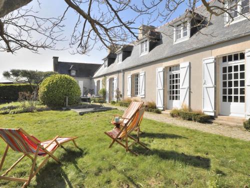 Pleumeur-Bodou House | Holiday Home Ker Vignan by Interhome