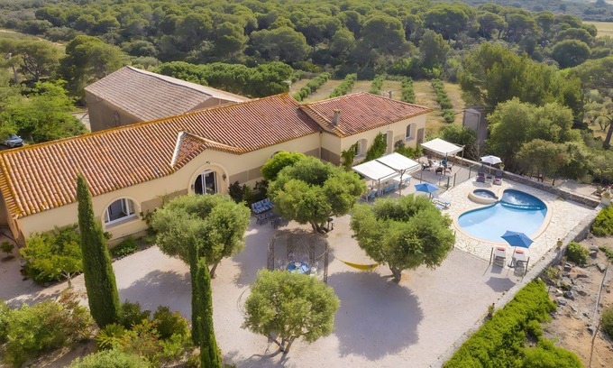 Portiragnes House | Holiday Home 'Les Flamants' with Sea View, Wi-Fi and Air Conditioning