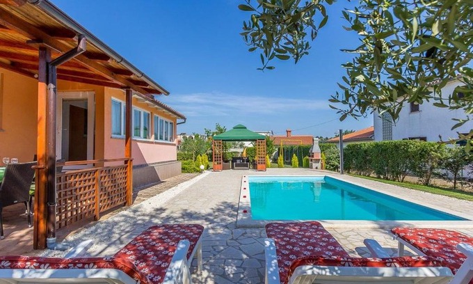 Sikici House | Holiday Home Majoli