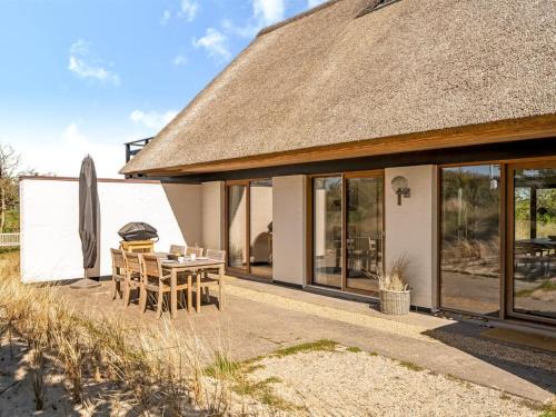 Blokhus House | Holiday Home Mumme - 700m from the sea by Interhome
