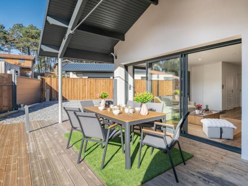Mimizan-Plage House | Holiday Home Palot 10 by Interhome
