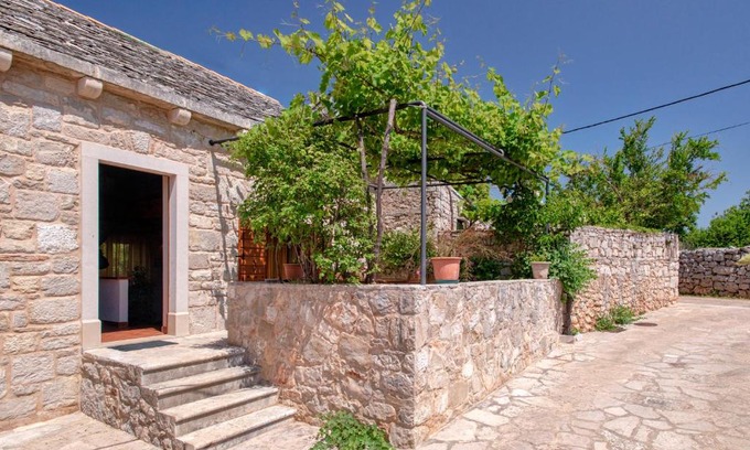 Stari Grad House | Holiday Home Rudina
