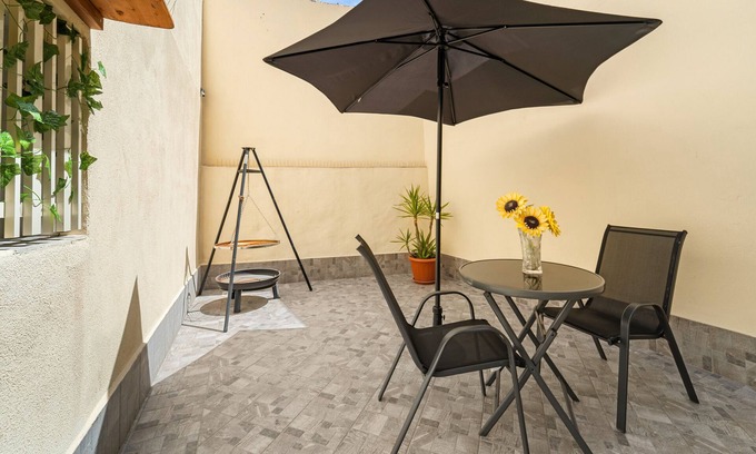 Guspini House | Holiday Home 'Sa Domixedda'