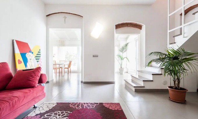 Vecchiano House | Holiday Home 'Tra Lucca, Pisa e Il Mare' with Private Terrace, Wi-Fi and Air Conditioning
