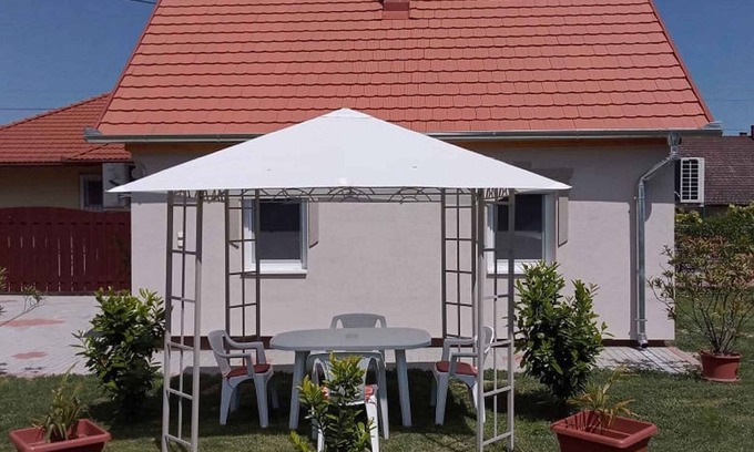 Balatonbereny House | Holiday home with air conditioning and massage shower