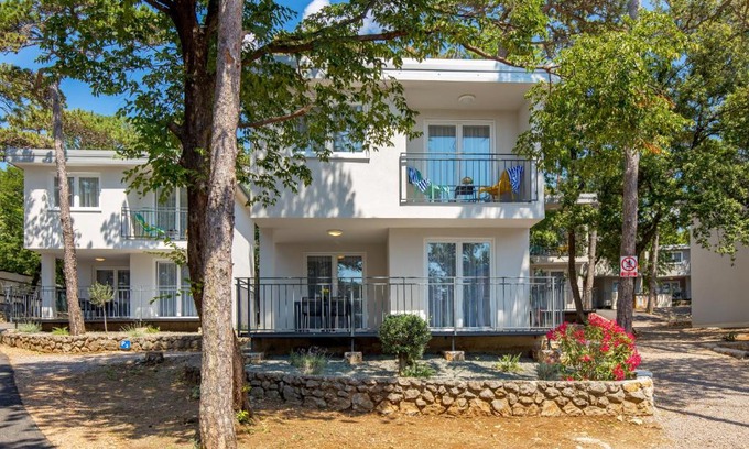 Kraljevica Resort | Holiday Homes Oštro
