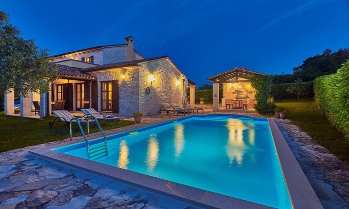 Karojba House | Holiday house Motovun for 1 - 8 persons with 4 bedrooms - Holiday home