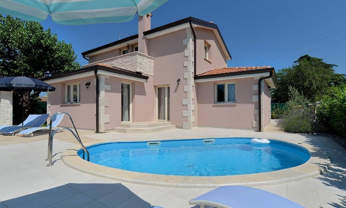 Vrznaveri House | Holiday house Poreč for 1 - 8 persons with 3 bedrooms - Holiday home