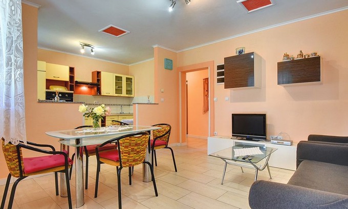 Sisan House | Holiday house Šišan for 1 - 7 persons with 3 bedrooms - Detached holiday house