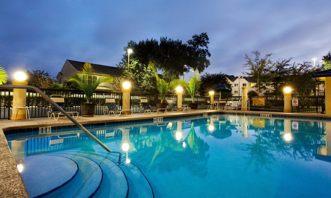 Baymeadows Hotel | Holiday Inn Express Hotel & Suites Jacksonville - South by IHG