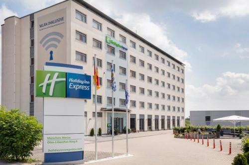 Munchen District Hotel | Holiday Inn Express München Messe by IHG
