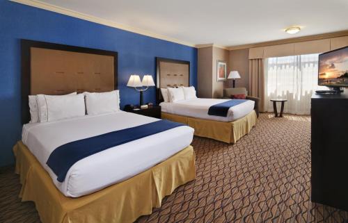 Port Hueneme Hotel | Holiday Inn Express Port Hueneme by IHG