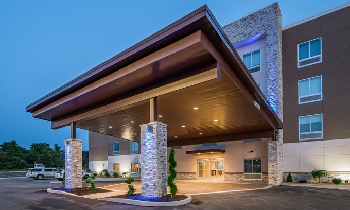 Saint Marys  Saint Joseph County Hotel | Holiday Inn Express & Suites South Bend - South, an Ihg Hotel