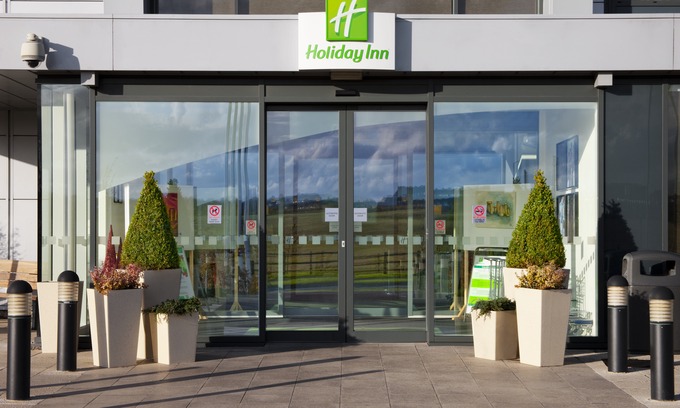 Amesbury Hotel | Holiday Inn Salisbury - Stonehenge, an Ihg Hotel