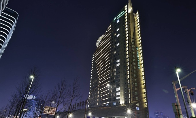 Jing'an Hotel | Holiday Inn Shanghai Jing'an by IHG