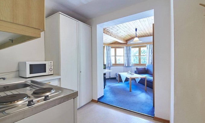 Saalbach-Hinterglemm Cabin | Holiday Lodge Felix - Apartment, Shower, Toilet, 4 or More bed Rooms