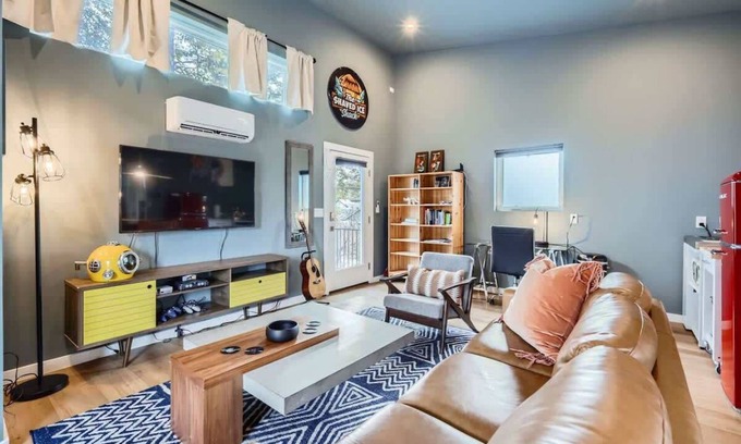 Holly Apartment | Holly Heights Studio Near Downtown Austin