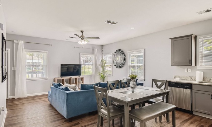 Peoplestown House | Home In Heart Of ATL! Attractions Everywhere!