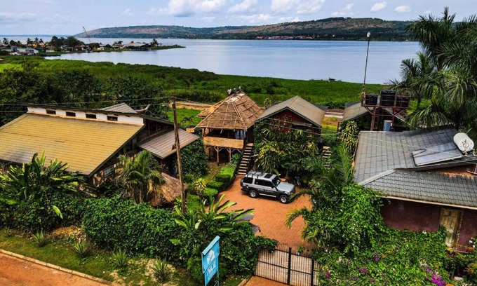 Jinja Apartment | Home On The Nile Ernest Hemingway Suite