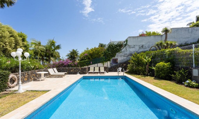 Santa Ursula Apartment | Home2Book Elegant Stay with Garden, BBQ & Pool