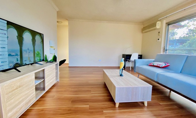 Homebush Apartment | Homebush West APT Perfect location+Wifi+Parking