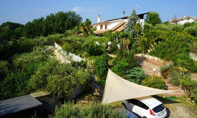Treglio Villa | Homerez - Big villa 6 km away from the beach for 10 ppl. with swimming-pool